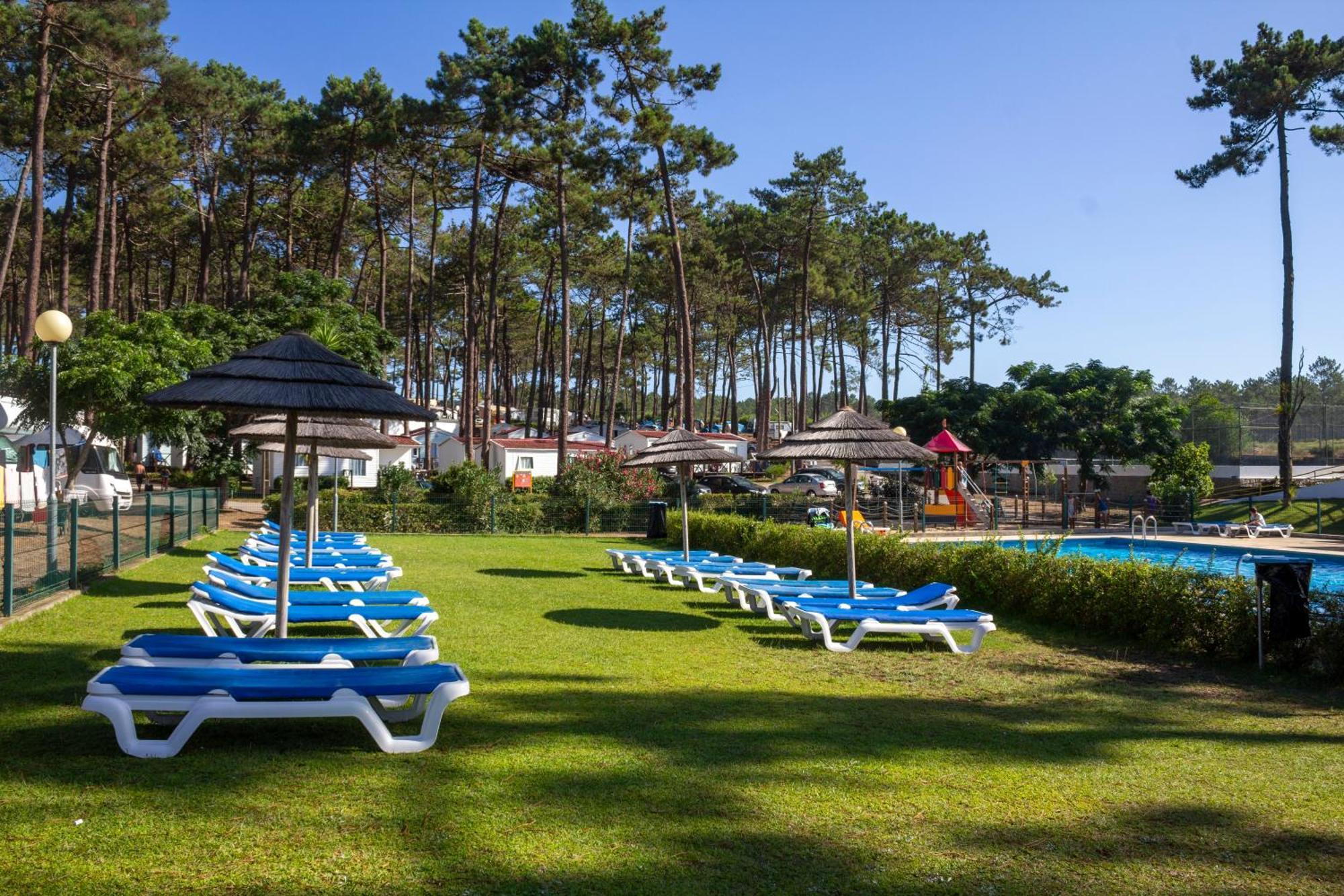 Parque De Campismo Orbitur Valado Hotel Назаре Екстериор снимка