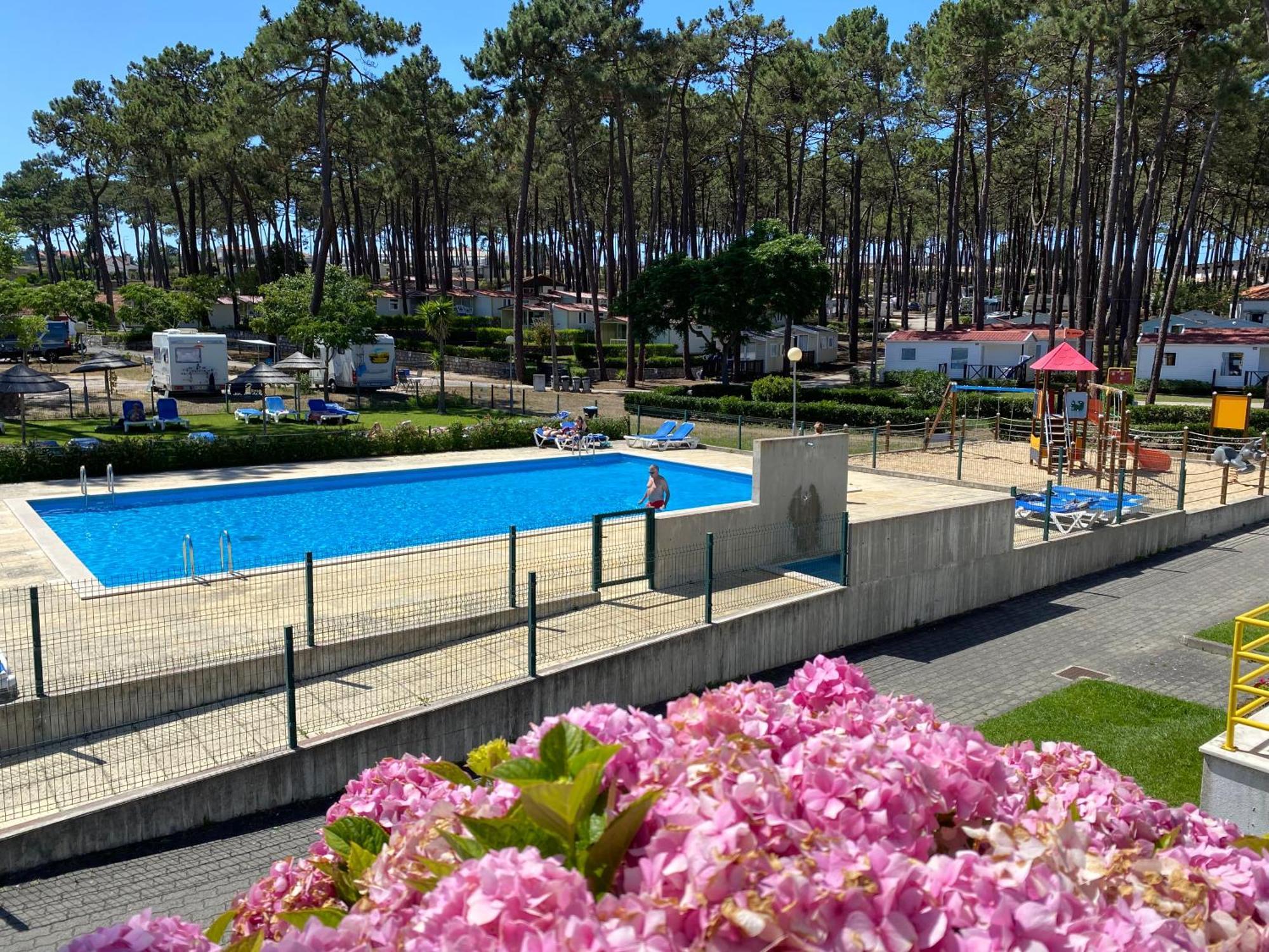 Parque De Campismo Orbitur Valado Hotel Назаре Екстериор снимка